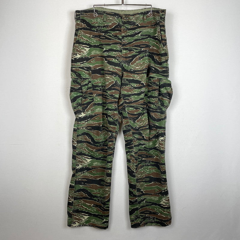 【中古品】【メンズ】 GUNG HO ガンホー TIGER STRIPE CARGO PANTS タイガーストライプ カーゴパンツ ボトムス 145-261014-ss-14-teih サイズ：34 カラー：グリーン系 万代Net店