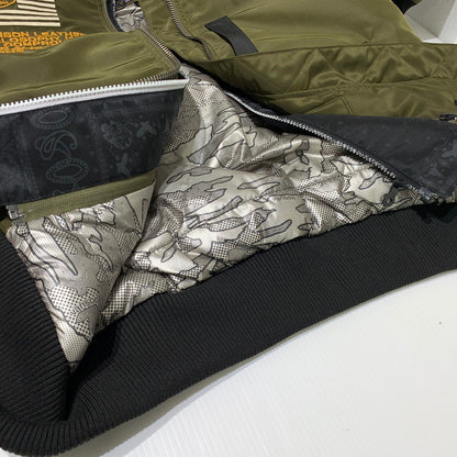 【中古品】【メンズ】 VANSON バンソン OVAL EMBLEM MA-1 FLIGHT JACKET NVJK-2504 オーバルエンブレム MA-1 フライトジャケット アウター 145-261009-ko-10-teih サイズ：L カラー：カーキ 万代Net店