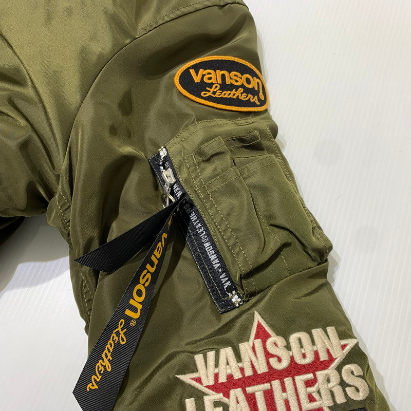 【中古品】【メンズ】 VANSON バンソン OVAL EMBLEM MA-1 FLIGHT JACKET NVJK-2504 オーバルエンブレム MA-1 フライトジャケット アウター 145-261009-ko-10-teih サイズ：L カラー：カーキ 万代Net店
