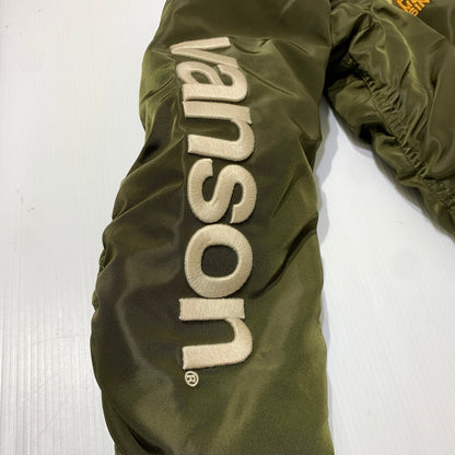 【中古品】【メンズ】 VANSON バンソン OVAL EMBLEM MA-1 FLIGHT JACKET NVJK-2504 オーバルエンブレム MA-1 フライトジャケット アウター 145-261009-ko-10-teih サイズ：L カラー：カーキ 万代Net店