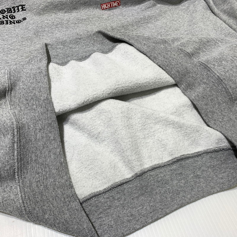 【中古品】【メンズ】 WACKO MARIA ワコマリア × 舐達磨 別注 コラボ HIGH TIMES SWEAT ハイ タイマス スウェット トップス トレーナー 140-261009-ko-03-teih サイズ：XL カラー：グレー 万代Net店