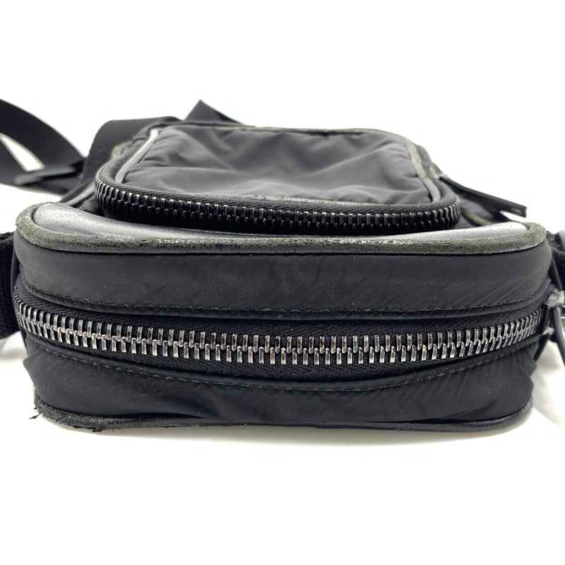 【現状渡し品】【メンズ/レディース】 Saint Laurent サン・ローラン MINI SHOULDER BAG 779661 ミニ ショルダーバッグ カバン カメラバッグ 180-261011-ko-13-teih カラー：ブラック 万代Net店