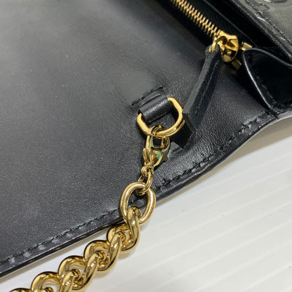 【中古品】【レディース】 GUCCI グッチ 409340 インターロッキングG ショルダーバッグ カバン ハンドバッグ 180-261009-ko-23-teih サイズ：箱付き カラー：ブラック 万代Net店