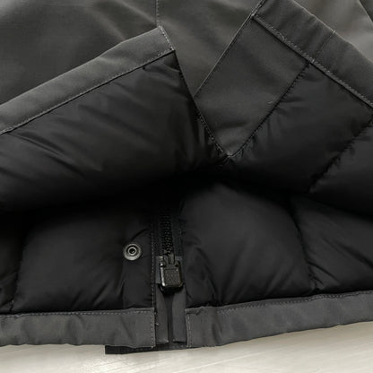 【現状渡し品】【メンズ】 CANADA GOOSE カナダグース VICTORIA PARKA 3037LA ヴィクトリア パーカー アウター 141-261009-sa-06-teih サイズ：XS カラー：グレー 万代Net店