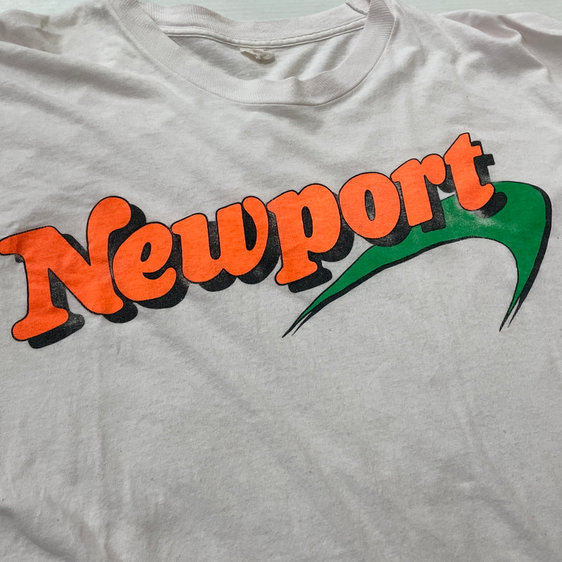 【現状渡し品】【メンズ】 UNKNOW NEW PORT LOGO T-SHIRT ニューポート ロゴ Tシャツ 半袖 トップス 145-261009-sa-13-teih サイズ：不明 カラー：ホワイト 万代Net店