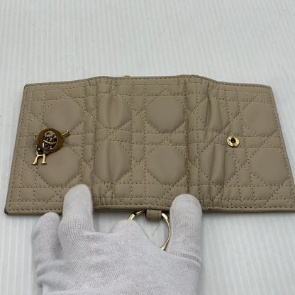 【現状渡し品】【メンズ/レディース】 CHRISTIAN DIOR クリスチャンディオール MY DIOR ASTER S0983ONMJ_M51U キーケース アクセサリー キーフック 183-261014-ko-10-teih カラー：ベージュ 万代Net店