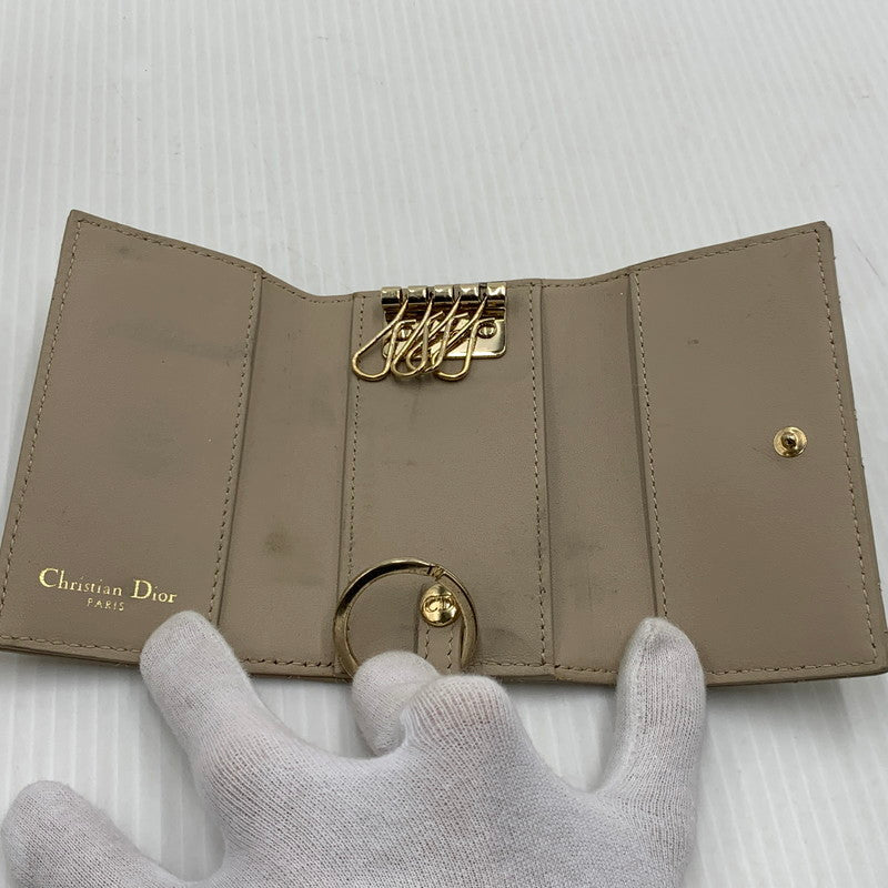 【現状渡し品】【メンズ/レディース】 CHRISTIAN DIOR クリスチャンディオール MY DIOR ASTER S0983ONMJ_M51U キーケース アクセサリー キーフック 183-261014-ko-10-teih カラー：ベージュ 万代Net店