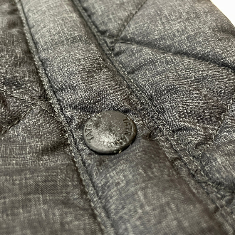 【中古品】【メンズ】 TATRAS タトラス × STRADA EST ストラダ エスト 別注コラボ EXCLUSIVE DOWN VEST MTA6SE4443 エクスクルーシブ ダウン ベスト アウター 141-261011-sa-15-teih サイズ：2 カラー：グレー 万代Net店