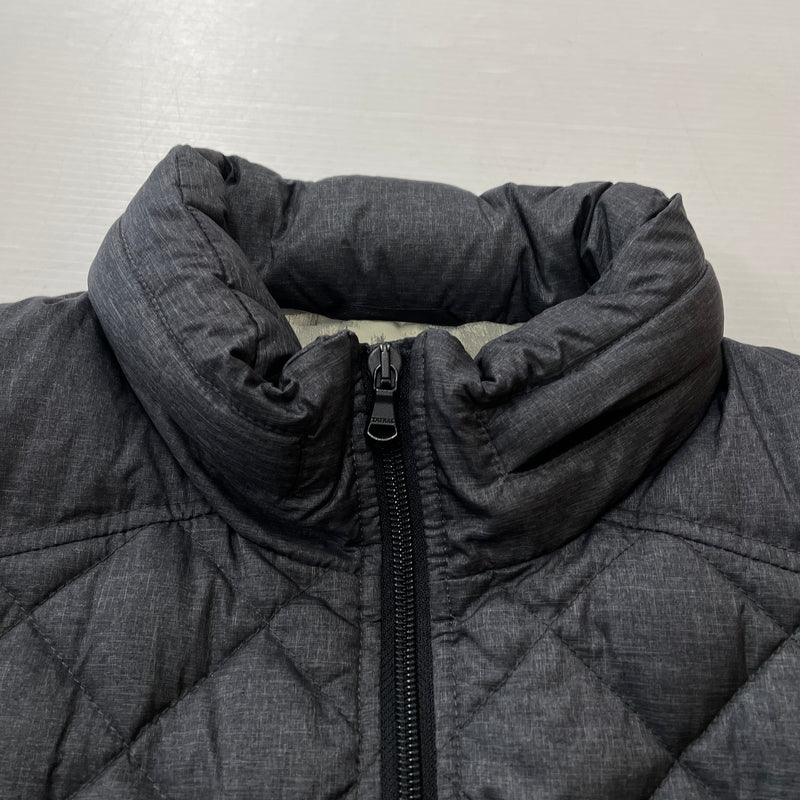 【中古品】【メンズ】 TATRAS タトラス × STRADA EST ストラダ エスト 別注コラボ EXCLUSIVE DOWN VEST MTA6SE4443 エクスクルーシブ ダウン ベスト アウター 141-261011-sa-15-teih サイズ：2 カラー：グレー 万代Net店