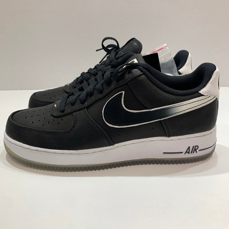 【中古品】【メンズ】 NIKE ナイキ×COLIN KAEPERNICK CQ0493-001 AIR FORCE 1 07 CK QS スニーカー 靴 BLACK 箱付き・黒タグ付き ※小さなスレ・外箱日焼けあり 160-261024-io-24-fuzh サイズ：27cm カラー：ブラック 万代Net店
