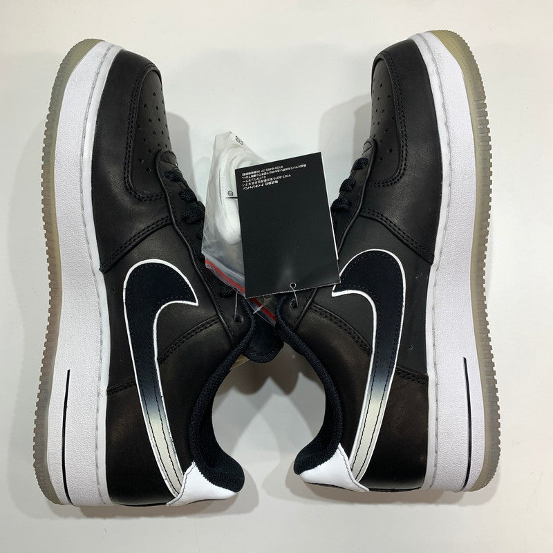 【中古品】【メンズ】 NIKE ナイキ×COLIN KAEPERNICK CQ0493-001 AIR FORCE 1 07 CK QS スニーカー 靴 BLACK 箱付き・黒タグ付き ※小さなスレ・外箱日焼けあり 160-261024-io-24-fuzh サイズ：27cm カラー：ブラック 万代Net店