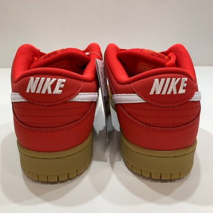 【中古美品】【メンズ】 NIKE SB ナイキエスビー FJ1674-600 DUNK LOW PRO ISO ORANGE LABEL "UNC RED GUM" スニーカー 靴 RED 黒タグ・箱・シューレース付属 160-261024-io-29-fuzh サイズ：27cm カラー：レッド 万代Net店