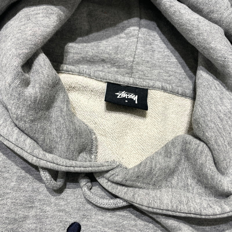 【中古品】【メンズ】 STUSSY ステューシー EMBROIDERY LOGO HOODIE 刺繍 ロゴ フーディー 長袖 トップス プルーオーバー パーカー 142-261012-yo-15-teih サイズ：S カラー：グレー 万代Net店