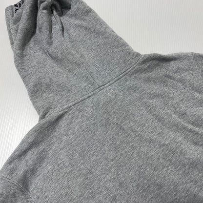 【中古品】【メンズ】 STUSSY ステューシー EMBROIDERY LOGO HOODIE 刺繍 ロゴ フーディー 長袖 トップス プルーオーバー パーカー 142-261012-yo-15-teih サイズ：S カラー：グレー 万代Net店