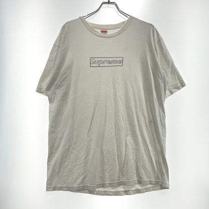 【中古品】【メンズ】 Supreme シュプリーム 21SS KAWS CHALK LOGO TEE カウズ チョーク ロゴ Tシャツ 半袖 トップス 149-261012-yo-09-teih サイズ：L カラー：ホワイト 万代Net店