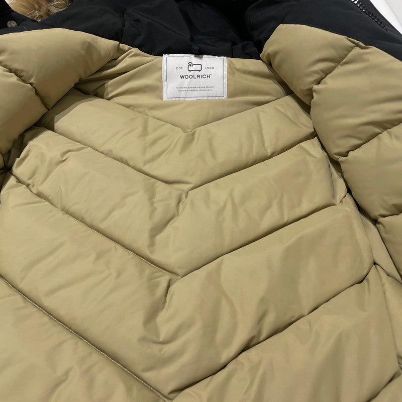 【中古品】【メンズ】 WOOLRICH ウールリッチ 23FW NEW ARCTIC PARKA WOOU0656 ニュー アークティック パーカ ジャケット アウター 144-261012-yo-01-teih サイズ：S カラー：ブラック 万代Net店