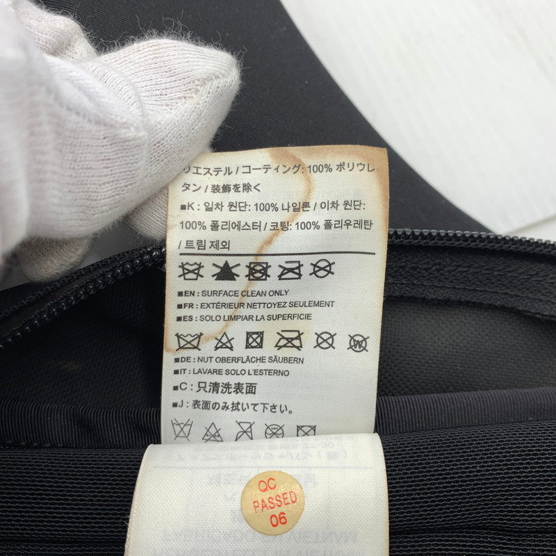 【現状渡し品】【メンズ】 ARC'TERYX アークテリクス ARRO 22 BACKPACK 24016-119936 アロー バックパック カバン リュックサック 188-261014-ko-21-teih カラー：ブラック/カーキ 万代Net店