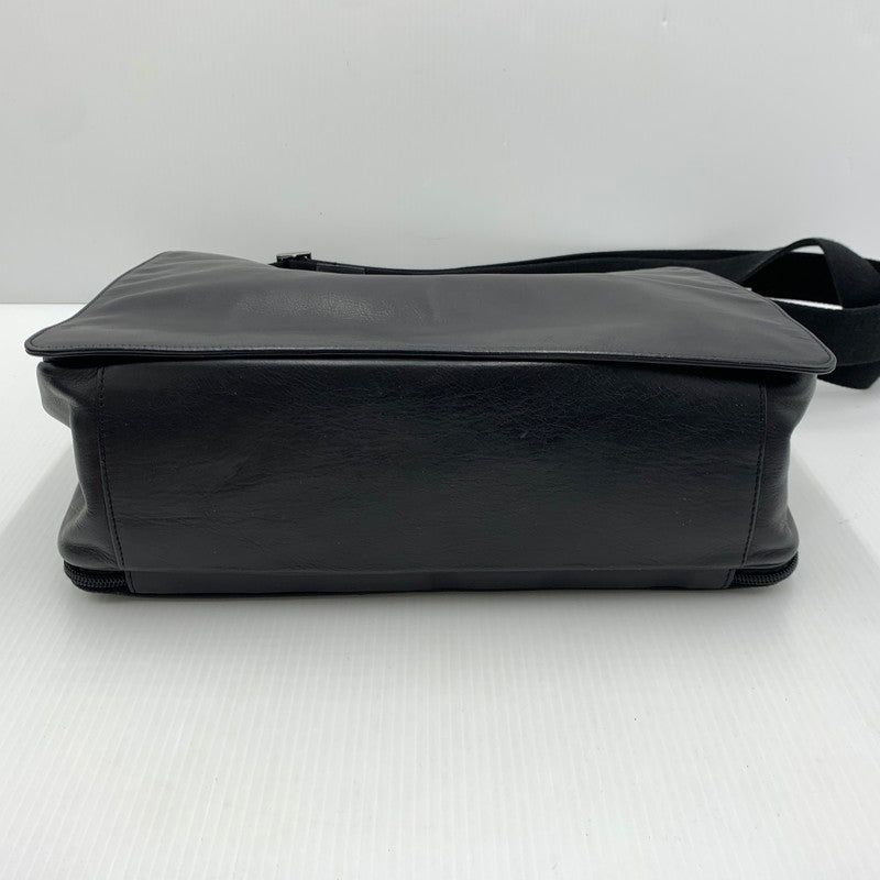 【現状渡し品】【メンズ】 BALLY バリー LEATHER SHOULDER BAG レザーショルダーバッグ カバン トートバッグ 188-261014-ko-23-teih カラー：ブラック 万代Net店