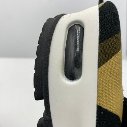 【中古品】【メンズ】 A BATHING APE アベイシングエイプ × goyemon ゴエモン 別注 コラボ 1ST CAMO UNDA ファースト カモ 雲駄 靴 サンダル 雪駄 164-261014-ko-19-teih サイズ：M カラー：カモ柄 万代Net店