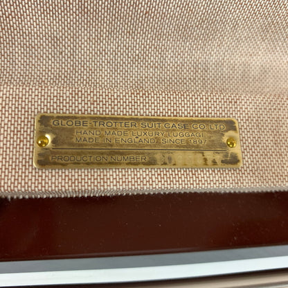 【中古品】【メンズ】 GLOBE TROTTER グローブトロッター ラージスーツケース 2ホイール カバン 180-261014-ko-24-teih カラー：バーガンディー 万代Net店