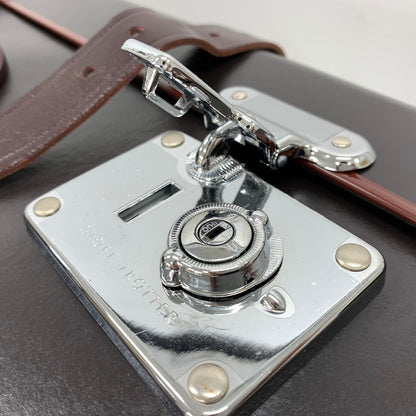 【中古品】【メンズ】 GLOBE TROTTER グローブトロッター ラージスーツケース 2ホイール カバン 180-261014-ko-24-teih カラー：バーガンディー 万代Net店