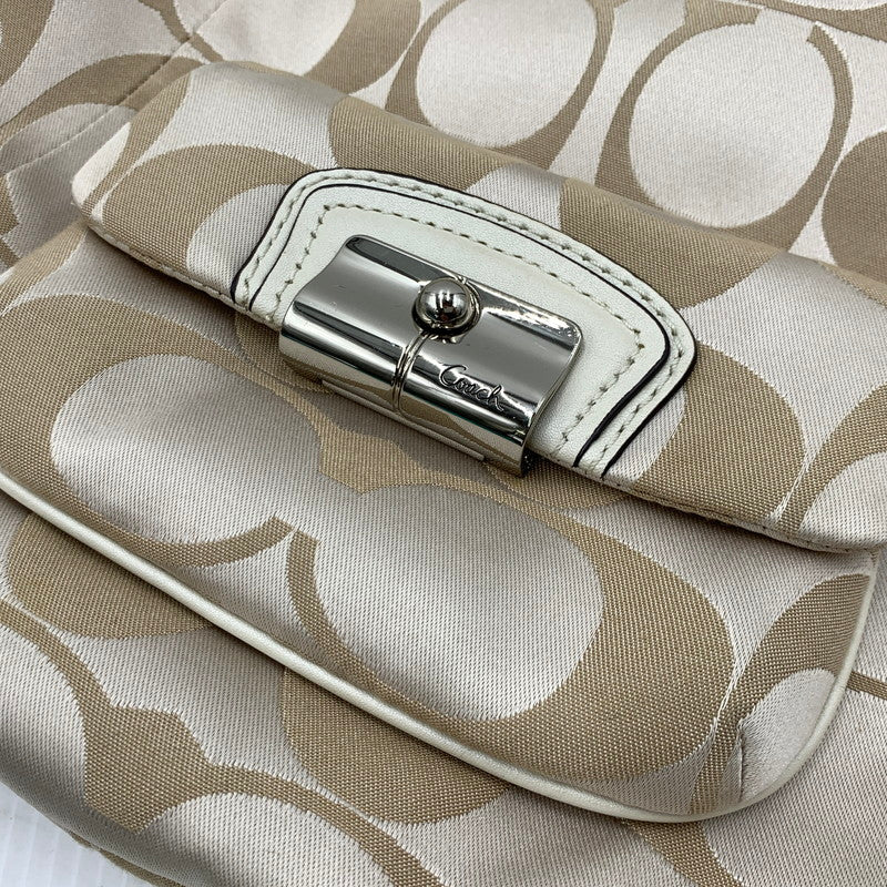 【中古品】【レディース】 COACH コーチ シグネチャー クリスティン キャンバス ショルダーバッグ カバン トートバッグ 180-261016-ko-07-teih カラー：ベージュ系 万代Net店