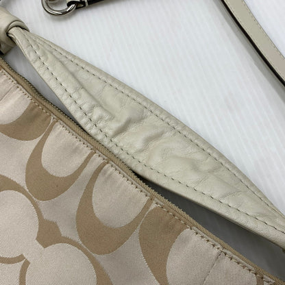 【中古品】【レディース】 COACH コーチ シグネチャー クリスティン キャンバス ショルダーバッグ カバン トートバッグ 180-261016-ko-07-teih カラー：ベージュ系 万代Net店