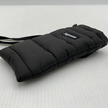 【中古品】【メンズ】 Supreme シュプリーム 22AW PUFFER NECK POUCH パファー ネック ポーチ カバン キルティング 188-261016-ko-14-teih カラー：ブラック 万代Net店