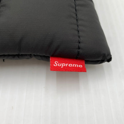 【中古品】【メンズ】 Supreme シュプリーム 22AW PUFFER NECK POUCH パファー ネック ポーチ カバン キルティング 188-261016-ko-14-teih カラー：ブラック 万代Net店