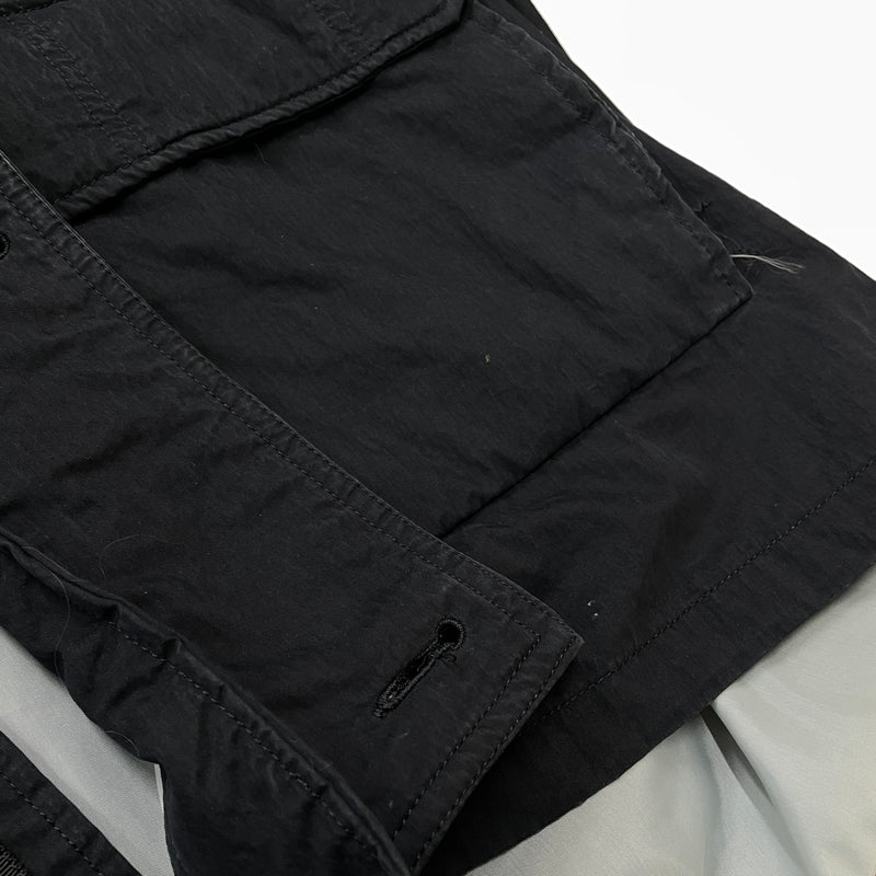 【現状渡し品】【メンズ】 NFL エヌエフエル STAND-NECK HOODED JACKET "RAIDERS" STANDネック フーデッド ジャケット レイダース アウター 145-261015-sa-05-teih サイズ：F カラー：ブラック 万代Net店