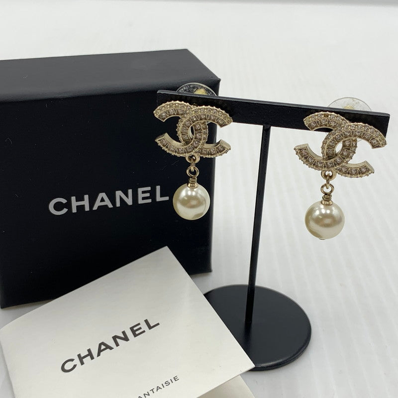 【現状渡し品】【レディース】 CHANEL シャネル A86506 ココマーク ピアス アクセサリー ラインストーン パール 182-261014-ko-16-teih カラー：ゴールドカラー 万代Net店