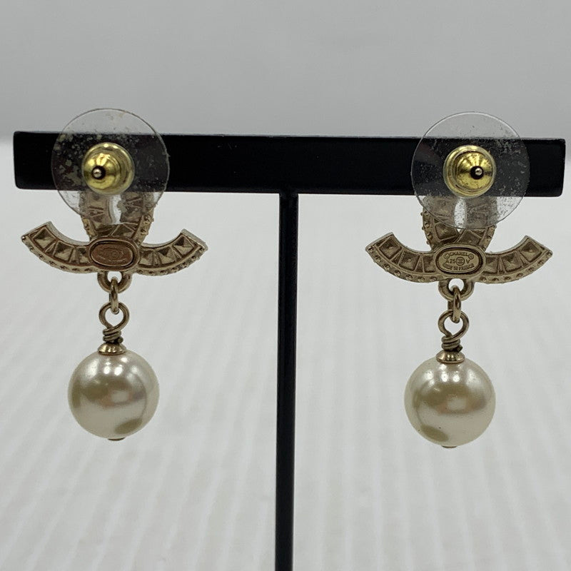 【現状渡し品】【レディース】 CHANEL シャネル A86506 ココマーク ピアス アクセサリー ラインストーン パール 182-261014-ko-16-teih カラー：ゴールドカラー 万代Net店