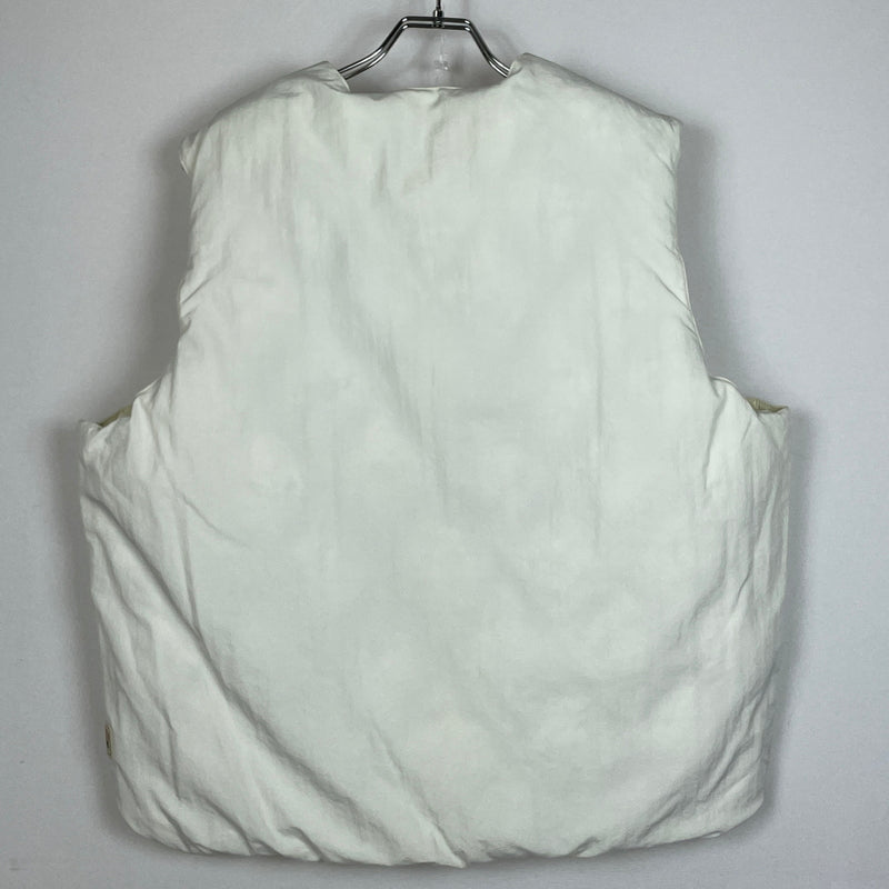 【中古品】【メンズ】 STUSSY ステューシー REVERSIBLE QUILTED VEST 115695 リバーシブル キルテッド ベスト アウター 142-261015-sa-02-teih サイズ：M カラー：ホワイト 万代Net店