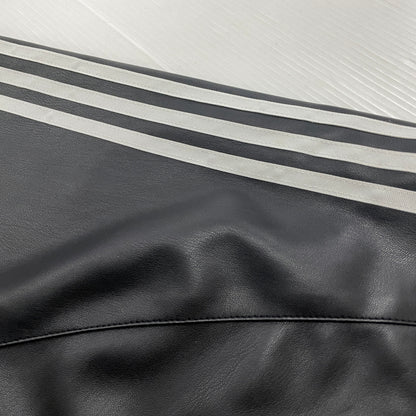 【中古品】【メンズ】 ADIDAS アディダス FAKE LEATHER BASEBALL SHIRT IZ4048 フェイクレザーベースボール シャツ 半袖 トップス 148-261015-sa-01-teih サイズ：2XL カラー：ブラック 万代Net店