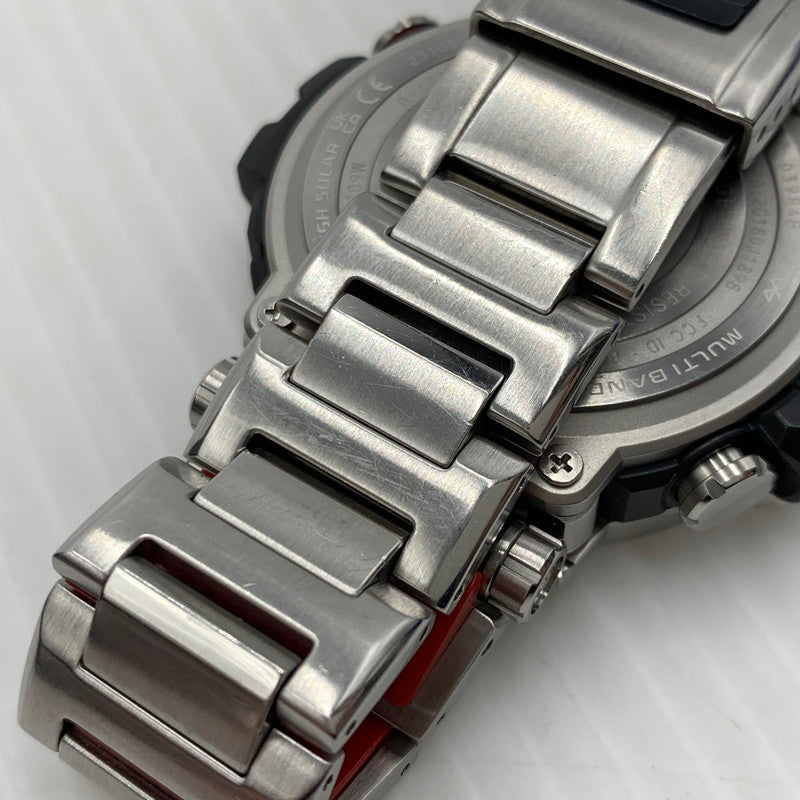 【中古品】【メンズ】 G-SHOCK ジーショック MTG-B1000 SERIES WATCH MTG-B1000B-1AJF タフソーラー ウォッチ 腕時計 コアガード 196-261014-ko-13-teih カラー：ブラック/レッド/シルバーカラー 万代Net店