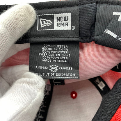 【中古品】【メンズ】 Supreme シュプリーム × New Era ニューエラ 別注 コラボ MONOGRAM BOX LOGO CAP モノグラム ボックス ロゴ キャップ 帽子 149-261016-ko-10-teih サイズ：58.7 カラー：レッド 万代Net店