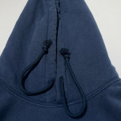 【中古品】【メンズ】 STUSSY ステューシー LOSANGELES CHAPTER PULL OVER HOODIE Z4000SAS ロサンゼルス チャプター プルオーバー フーディ 長袖 トップス パーカー 142-261015-sa-37-teih サイズ：L カラー：ネイビー 万代Net店