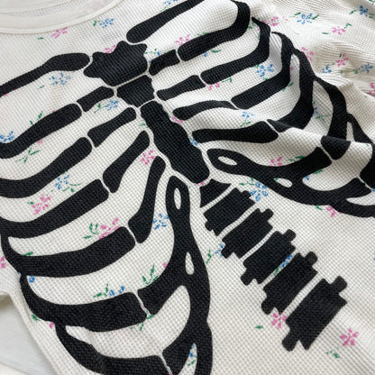 【中古品】【メンズ】 Supreme シュプリーム × HANES ヘインズ 別注コラボ 25AW BONES THERMAL CREW FLORAL ボーンズ サーマル クルー フローラル カットソー 長袖 トップス 149-261016-yo-02-teih サイズ：M カラー：ホワイト 万代Net店