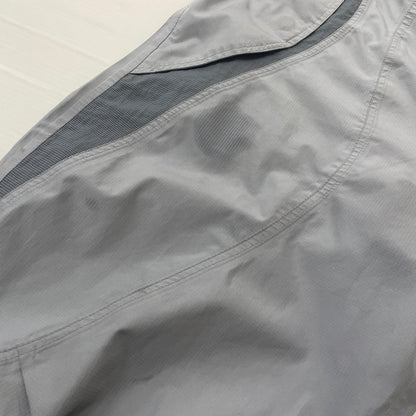 【現状渡し品】【メンズ】 SAN SAN GEAR サンサンギア 24SS WIND SHIELD PANTS 2024年春夏 ウィンド シールド パンツ ボトムス 152-261018-sa-13-teih サイズ：2 カラー：グレー 万代Net店