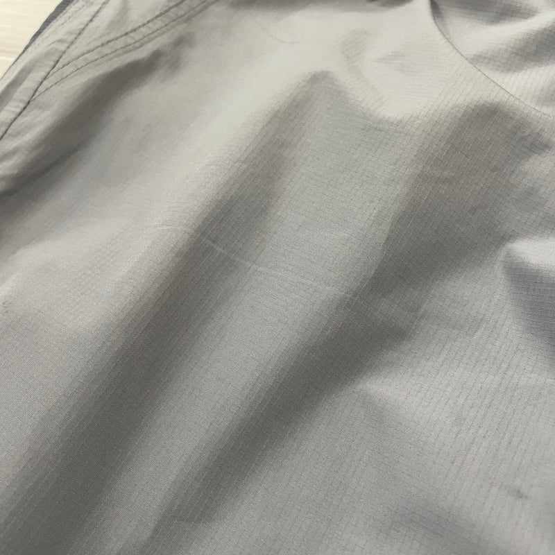 【現状渡し品】【メンズ】 SAN SAN GEAR サンサンギア 24SS WIND SHIELD PANTS 2024年春夏 ウィンド シールド パンツ ボトムス 152-261018-sa-13-teih サイズ：2 カラー：グレー 万代Net店