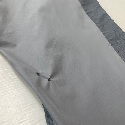 【現状渡し品】【メンズ】 SAN SAN GEAR サンサンギア 24SS WIND SHIELD PANTS 2024年春夏 ウィンド シールド パンツ ボトムス 152-261018-sa-13-teih サイズ：2 カラー：グレー 万代Net店