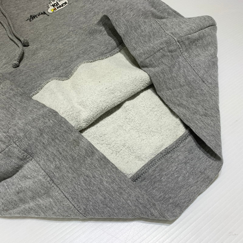 【中古品】【メンズ】 STUSSY ステューシー DE LA SOUL LOGO HOODIE ソウル ロゴ フーディ トップス プルオーバーパーカー 142-261020-ko-03-teih サイズ：M カラー：グレー 万代Net店