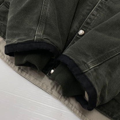 【現状渡し品】【メンズ】 CARHARTT カーハート SANDSTONE MULTI-POCKET BOA-LINED JACKET 145 J285 サンドストーン マルチポケット ボアラインド ジャケット アウター 145-261018-sa-04-teih サイズ：M カラー：グリーン系 万代Net店