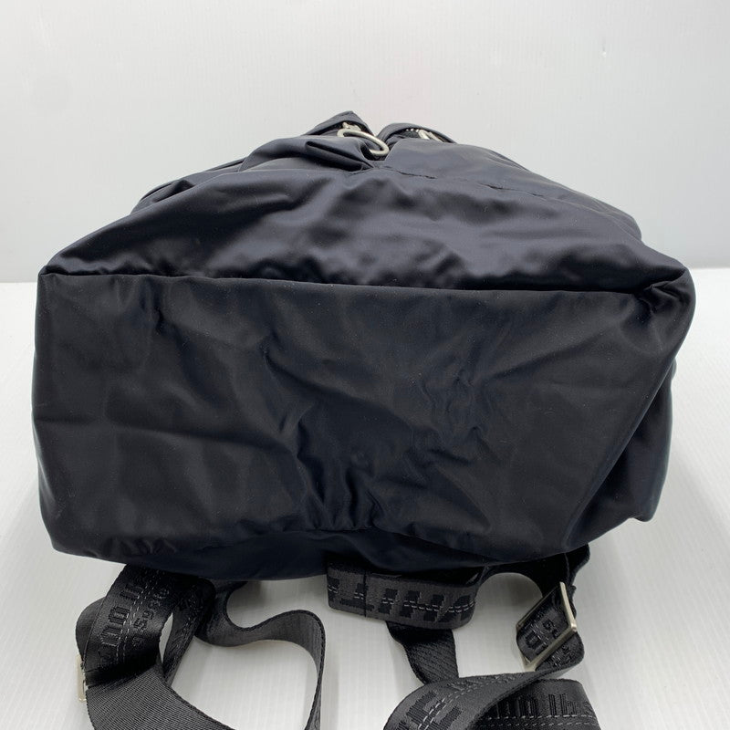 【中古品】【メンズ】 Off-White オフホワイト BACKPACK OMNB003S19D10016 バックパック カバン リュックサック アローズロゴプリント 188-261023-ko-07-teih サイズ：OS カラー：ブラック 万代Net店