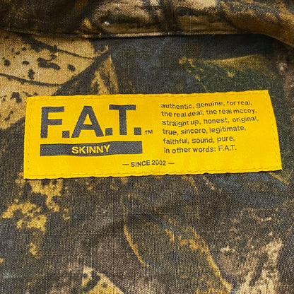【中古品】【メンズ】 FAT エフエーティー MEGAFIELD F32511-SH25-AB メガフィールド 半袖 トップス シャツ 142-261019-sa-13-teih サイズ：SKINNY カラー：総柄 万代Net店