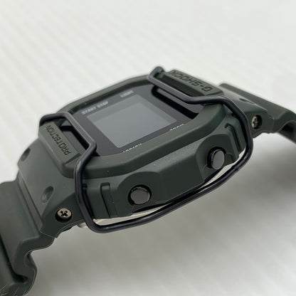 【中古品】【メンズ】 NEXUSVII. ネクサスセブン × G-SHOCK ジーショック 別注 コラボ EXCLUSIVELY FOR URBAN RESEARCH DW5600NX7URUM03 アーバンリサーチ ウォッチ 腕時計 ミリタリー 196-261023-ko-11-teih カラー：カーキ 万代Net店