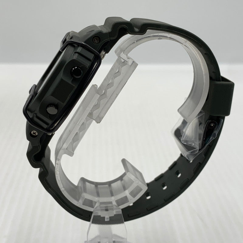 【中古品】【メンズ】 NEXUSVII. ネクサスセブン × G-SHOCK ジーショック 別注 コラボ EXCLUSIVELY FOR URBAN RESEARCH DW5600NX7URUM03 アーバンリサーチ ウォッチ 腕時計 ミリタリー 196-261023-ko-11-teih カラー：カーキ 万代Net店