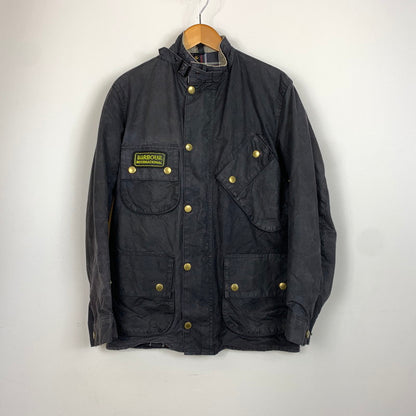 【中古品】【メンズ】 Barbour バブアー A7 INTERNATIONAL OILED JACKET インターナショナル オイルド ジャケット アウター 141-261028-ss-08-teih サイズ：C36/※腰ベルト欠損 カラー：ブラック系 万代Net店