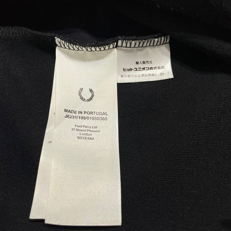 【中古品】【メンズ】 FRED PERRY フレッドペリー TAPED TRACK JACKET J6231 テープド トラックジャケット ライトアウター 141-261020-yo-13-teih サイズ：S カラー：ブラック 万代Net店
