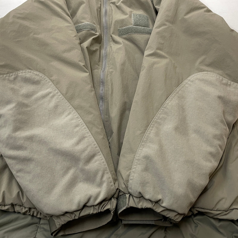 【中古品】【メンズ】 WAIPER ワイパー ECWCS GEN Ⅲ LEVEL 7 エクワックス ジェンスリー レベル セブン アウター 145-261021-sa-07-teih サイズ：XL カラー：カーキ 万代Net店